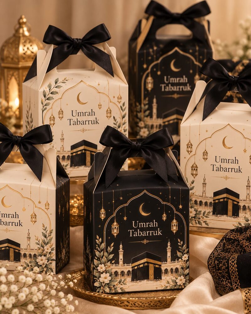 Umrah Tabarruk Gable Box by Little Surprises